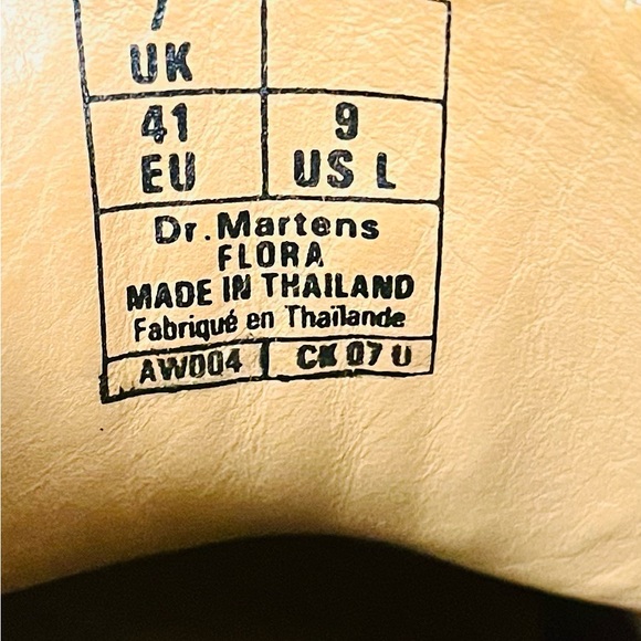 FLORA WOMEN'S ARCADIA LEATHER CHELSEA BOOTS SIZE 9 , COLOR CHERRY RED - Picture 7 of 7